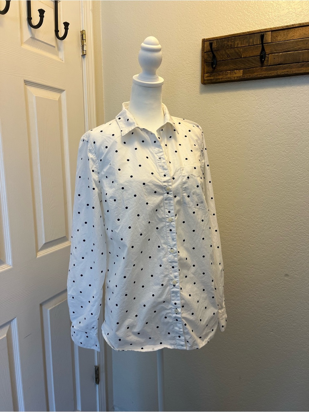 Old Navy White Shirt with Navy Polka Dots